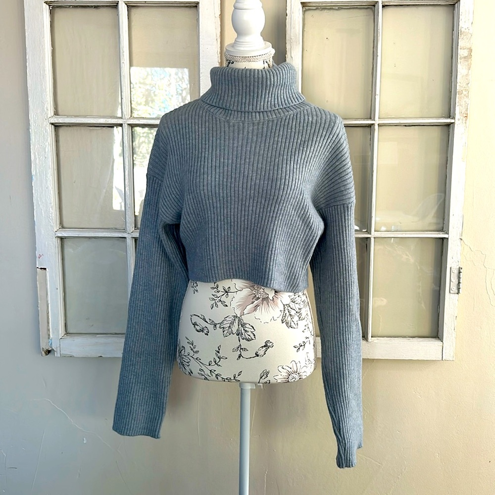 SHEIN Crop Sweater